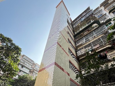 浙江海寧：老房子加裝“外掛式”電梯，給自己“幸福加碼”